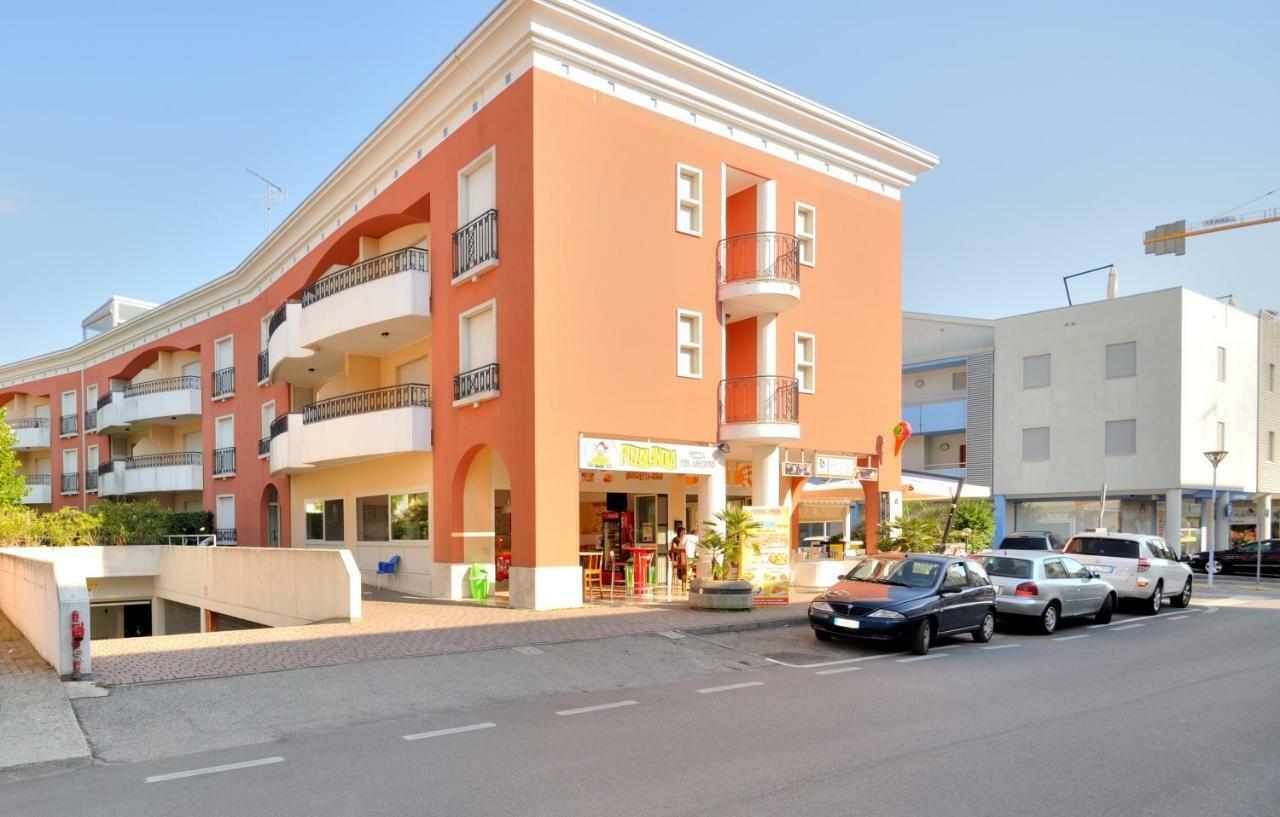 Residence Millennium Bibione Buitenkant foto